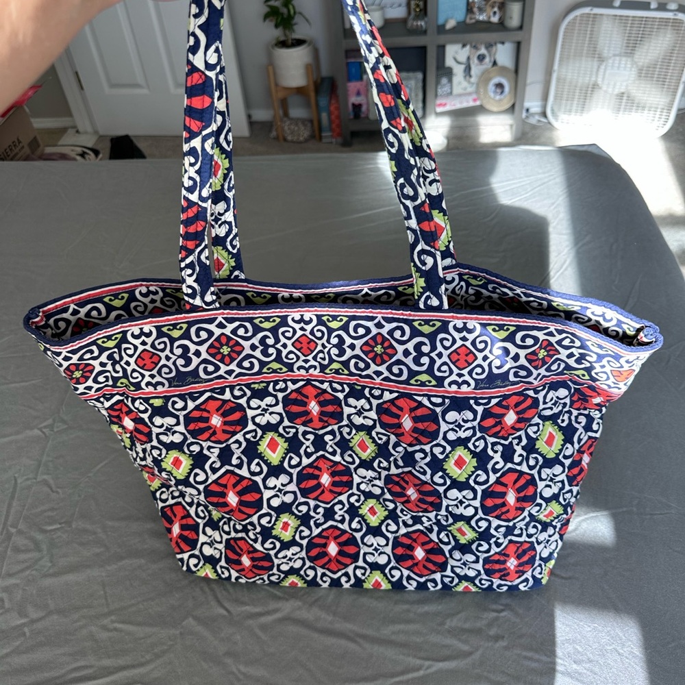 Vera Bradley Tote Bag (retired - sunny valley)